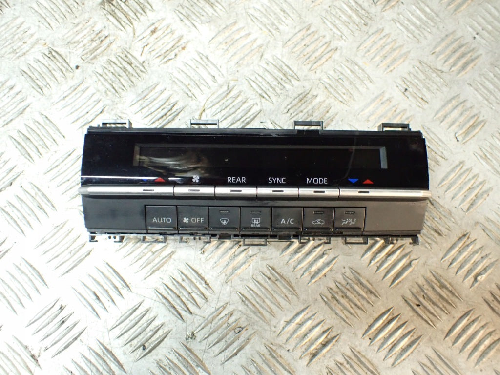 Panel Klimatyzacji Toyota Sienna XL40 2021