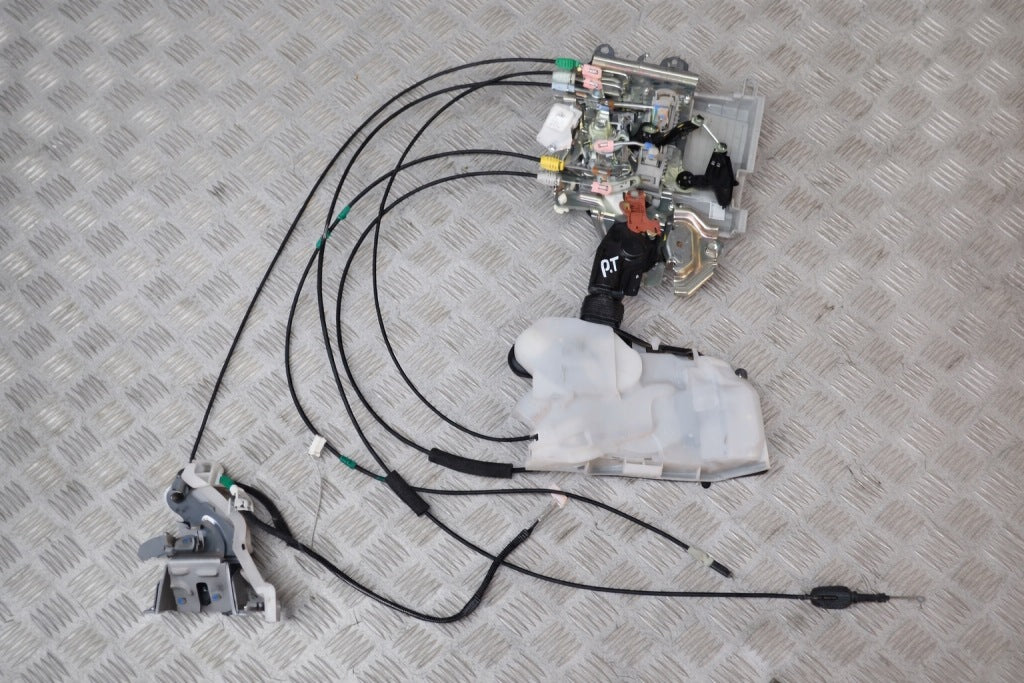 Zamek Klamka Siłownik Zamka Drzwi Prawy Tył Tylny Toyota Sienna XL40 2021-