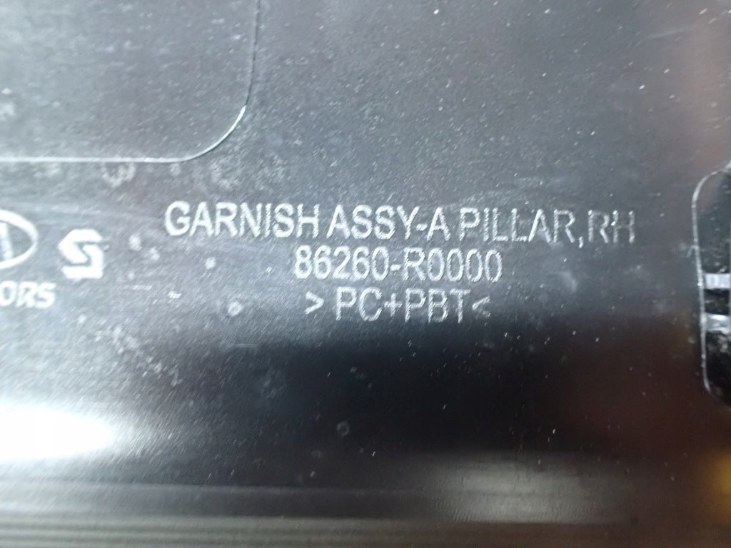 Listwa Osłona Słupka Szyby Czołowej Zewnętrzna Kia Carnival LX KA4 2020-