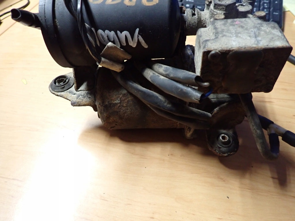 Suspension Pump Suburban Escalade Yukon Tahoe 08