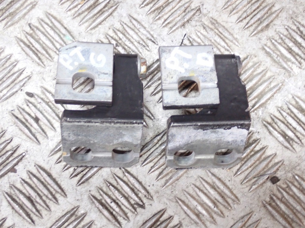 Door Hinges Pair Maserati Quattroporte 2015