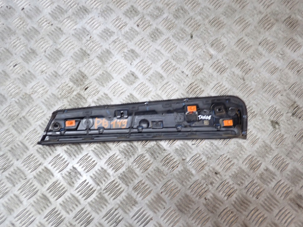 Right Rear Fender Trim Chevrolet Tahoe Yukon 21-