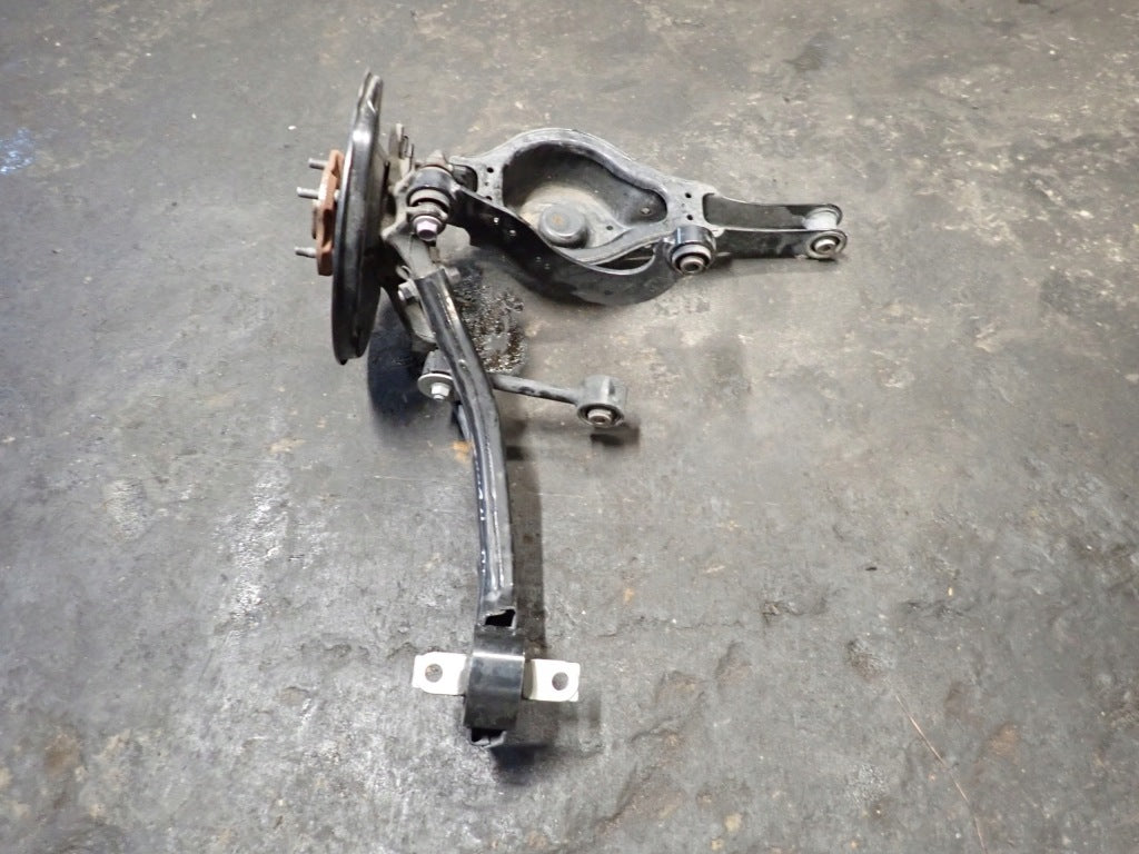 Zawieszenie Prawe Tylne Kpl Zwrotnica Wahacz Piasta Toyota Sienna XL40 2021