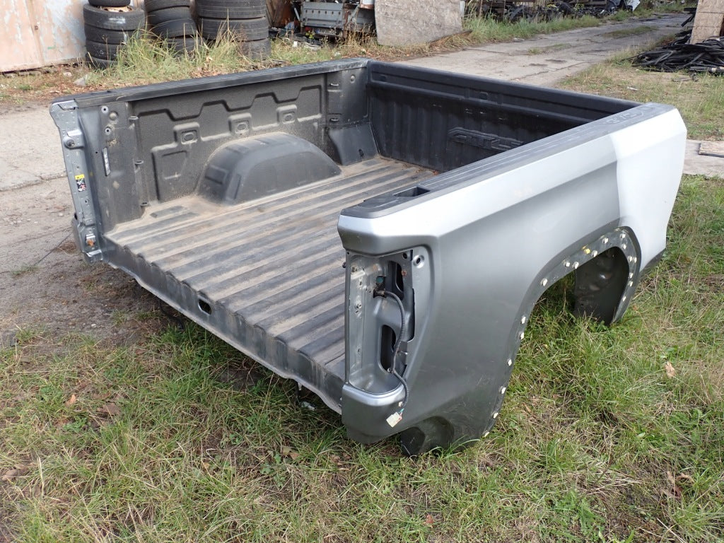 Paka Tylna Zabudowa 5.9 ft 180 cm GMC Sierra 1500 3.0D AT4 2019-