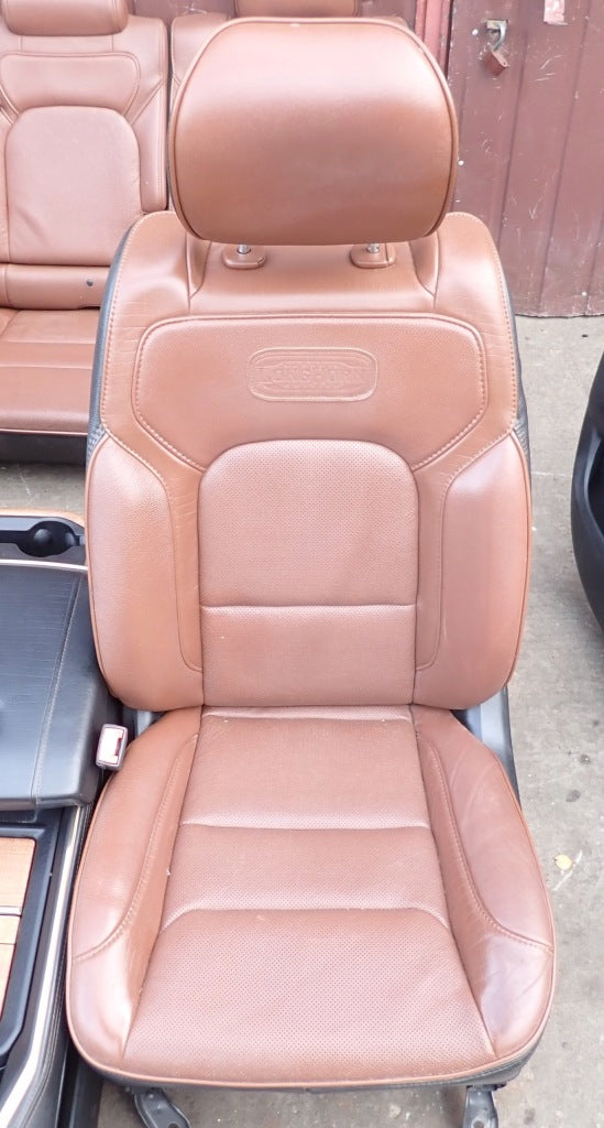 Tapicerka Fotele Kanapa Dodge RAM Longhorn V 19-
