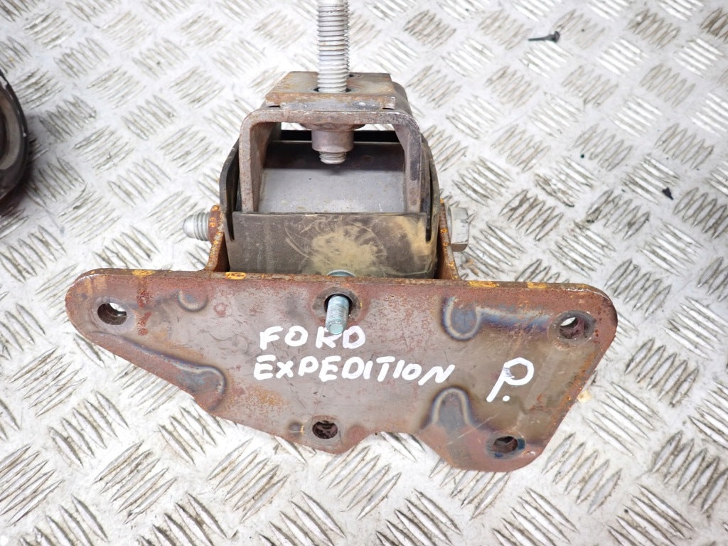 Right Engine Mount Ford Expedition 3.5 Ecoboost 2020