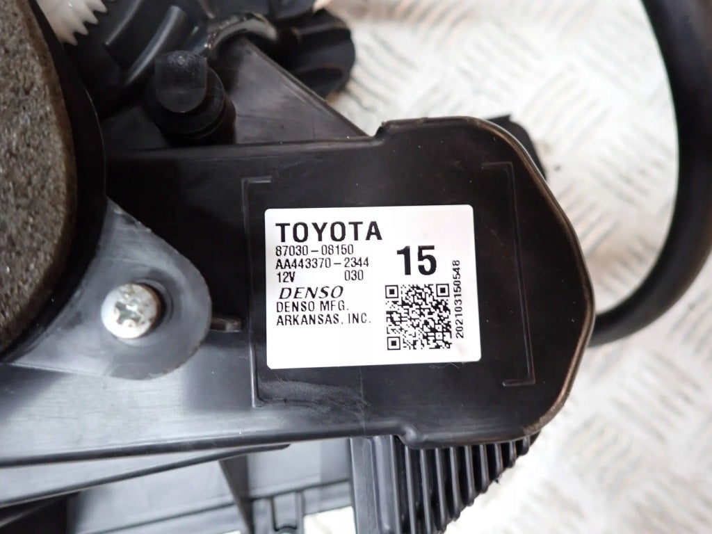 Nagrzewnica Tylna Toyota Sienna 2021