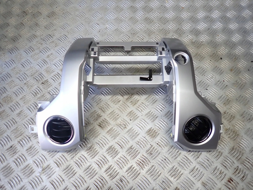 Toyota Tundra 2016 Navigation Radio Frame