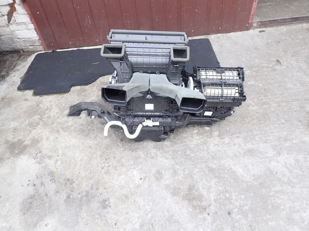 Nagrzewnica Powietrza Kpl. z Modułami Toyota Sienna XL40 2021