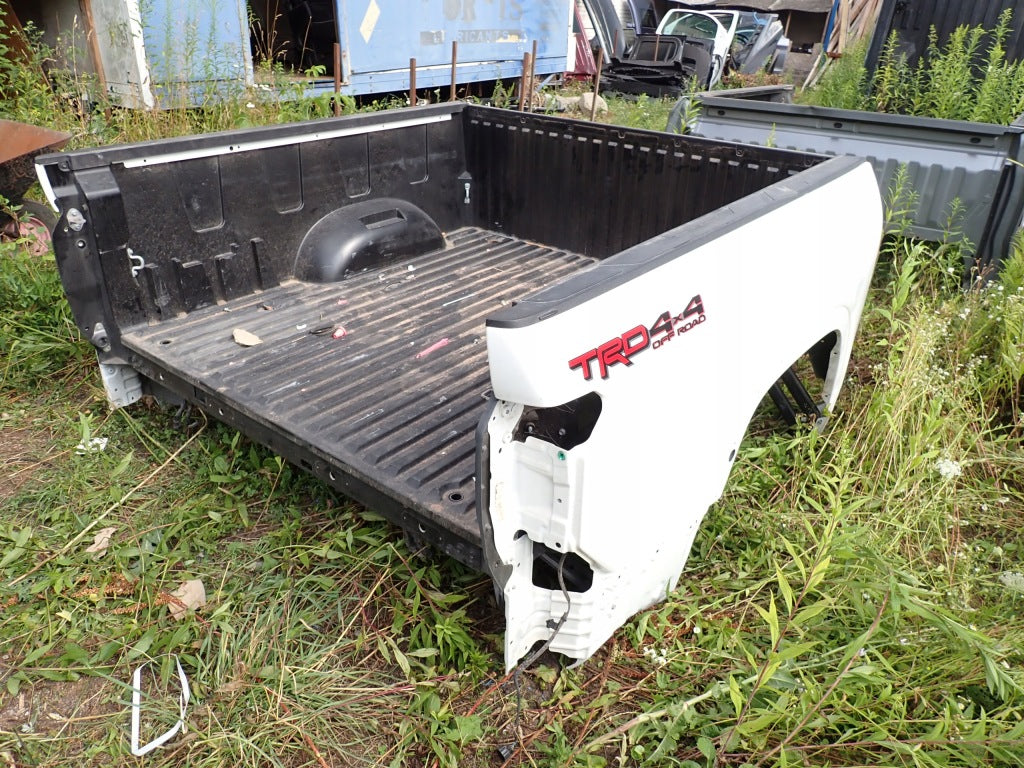 Zabudowa Paka Buda Krótka 5.5 FT Toyota Tundra Crew Max 2022-