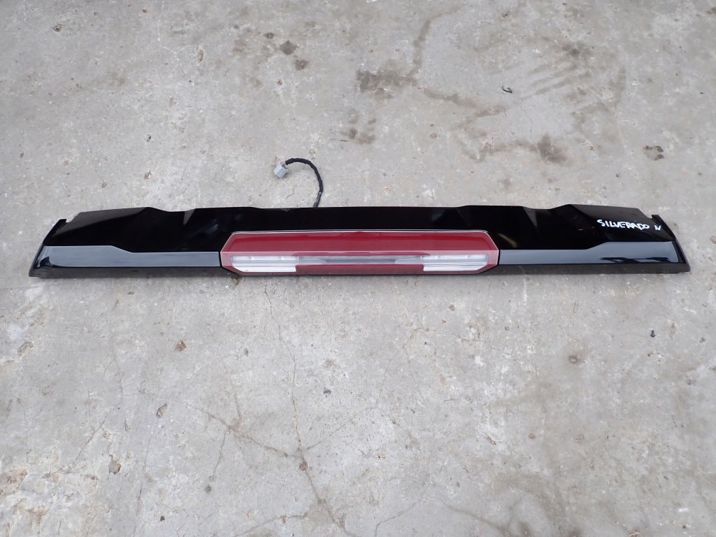 Spoiler Lotka Kabiny Lampka Stop Chevrolet Silverado GMC Sierra 2019-