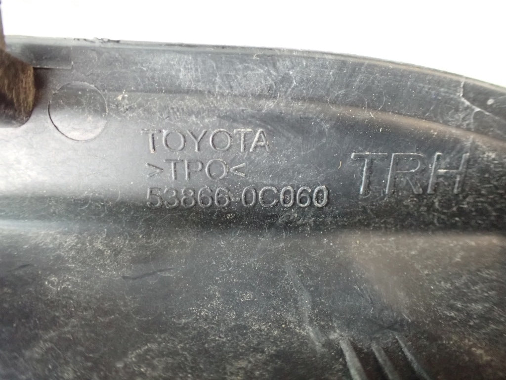 Osłona Róg Błotnika Prawa Lewa Toyota Tundra 3.5 3.4 2022-