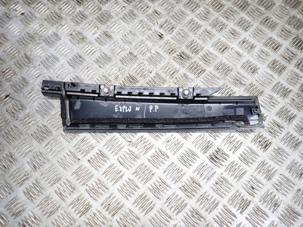 Listwa Panel Szyby Drzwi PP Ford Explorer 20-