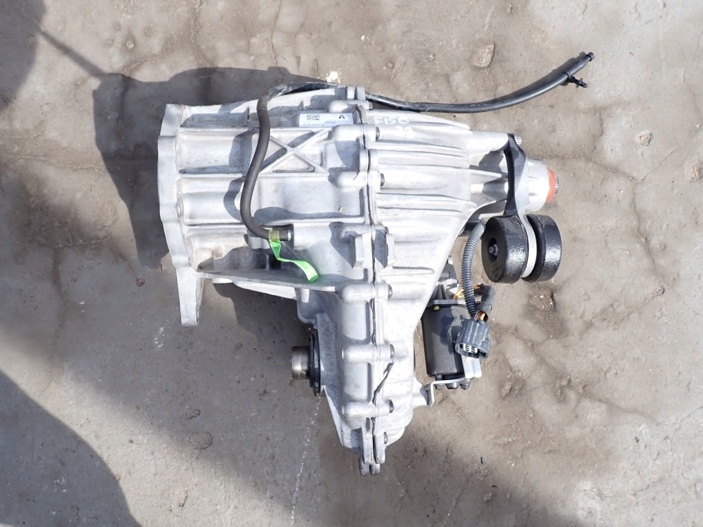 Reduktor skrzyni biegów do Ford F150 XLT 2024 LIFT, część samochodowa marki Autolandparts, widoczny na zdjęciu