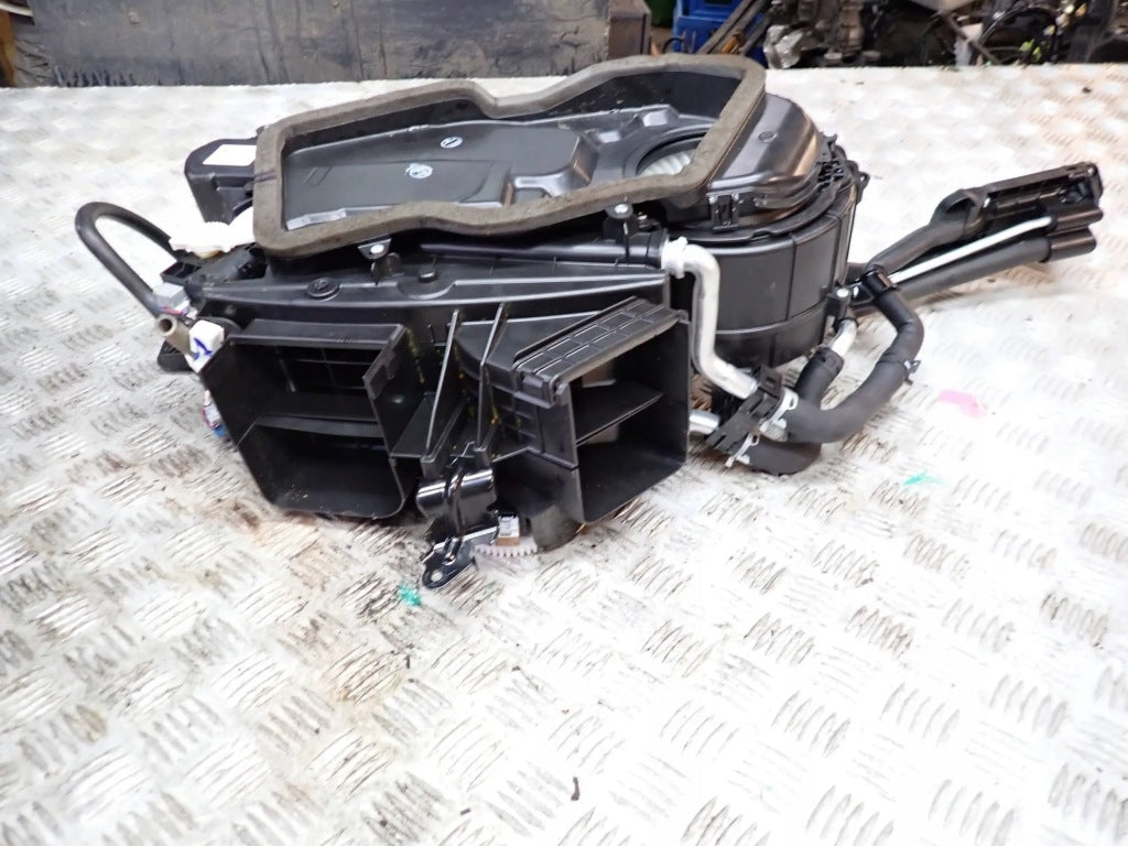 Nagrzewnica Tylna Toyota Sienna 2021