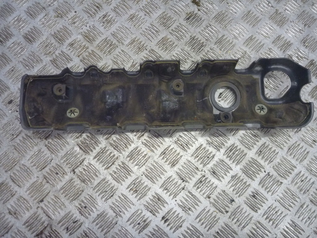 Valve Cover Cover Yukon Suburban Tahoe 2015-