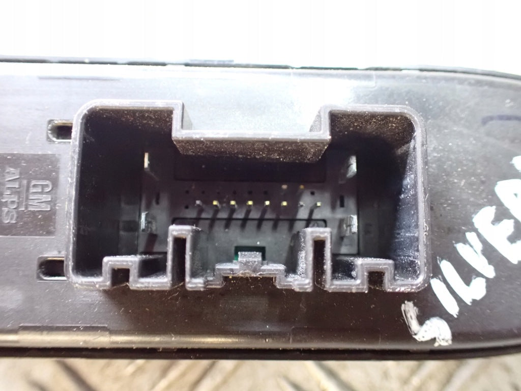 Panel Przełącznik Szyb Lusterek Chevrolet Silverado GMC Sierra 4x4 2019-