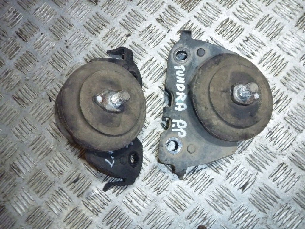 Engine Mount Paw Toyota Tundra 2007-