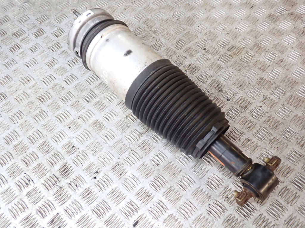 Amortyzator Przedni Kpl Cadillac Escalade Chevrolet Suburban GMC Yukon 21-
