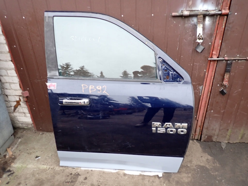 Door Right Front Set Dodge Ram 09-