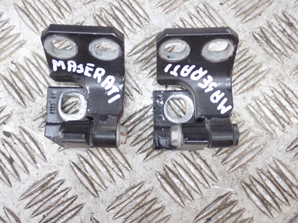 Door Hinges Pair Maserati Quattroporte 2015