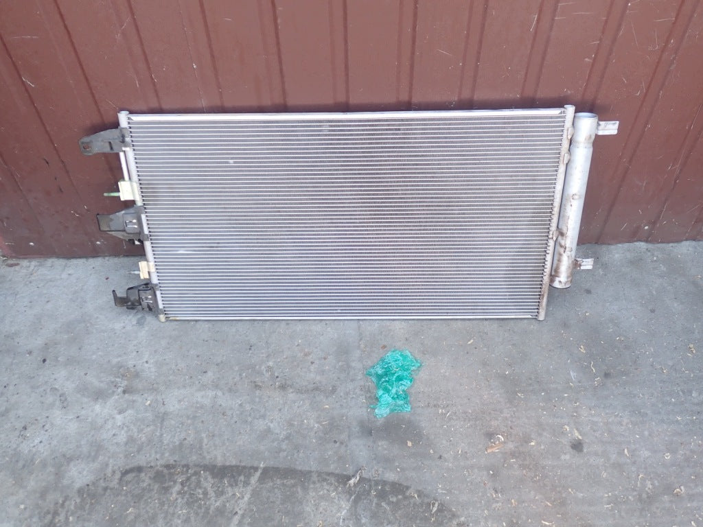 Air Conditioning Condenser Chevrolet Suburban Tahoe GMC Yukon Escalade 2021-