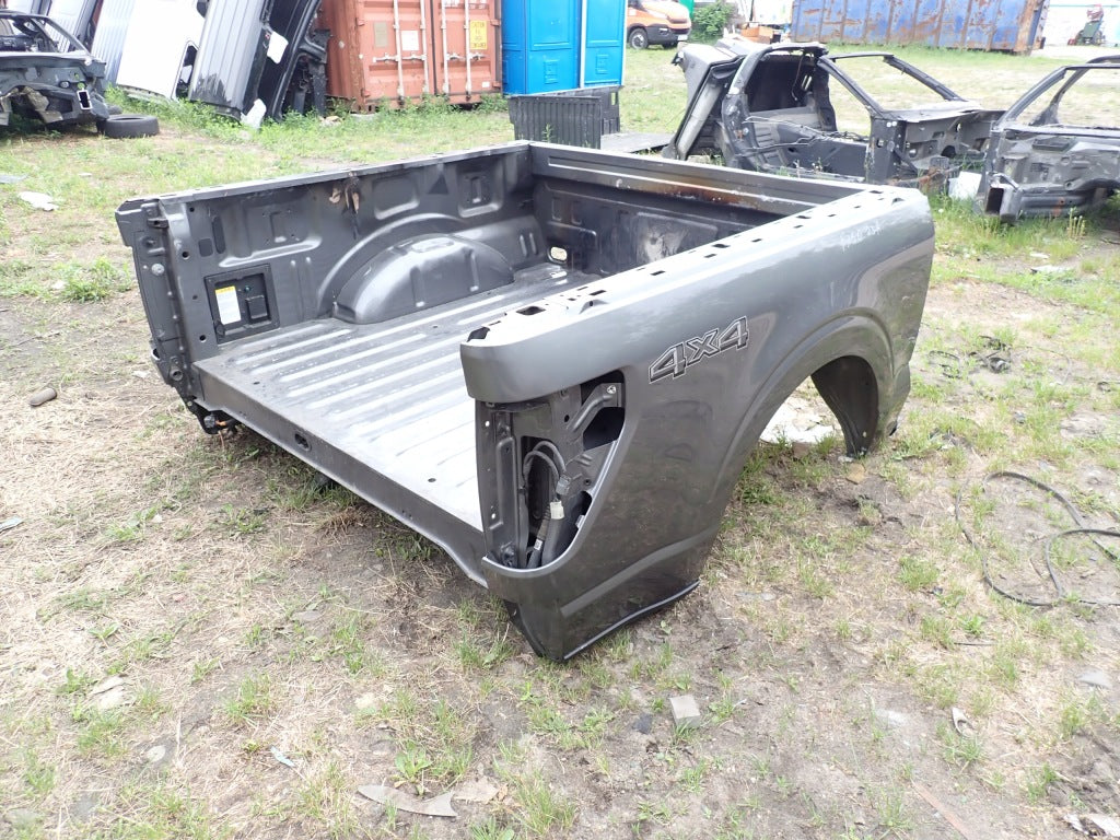 Paka Tylna Kpl. Buda Tył Bok Paki 5.5 ft Ford F150 Crew Cab 2025