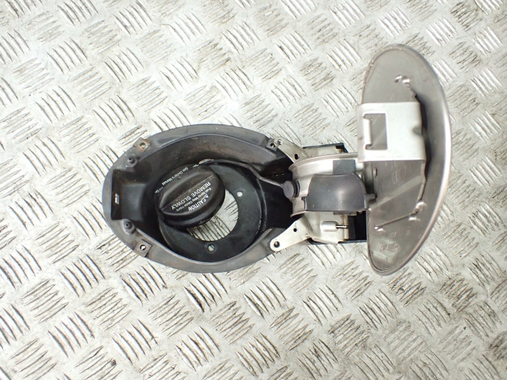 Fuel Filler Flap Socket Chevrolet Corvette C5