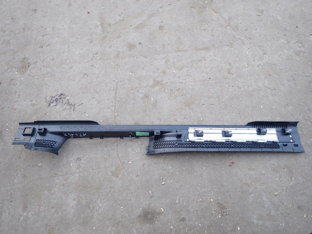 Inner Sill Cover Front Left Interior VW Atlas 3.6 2022