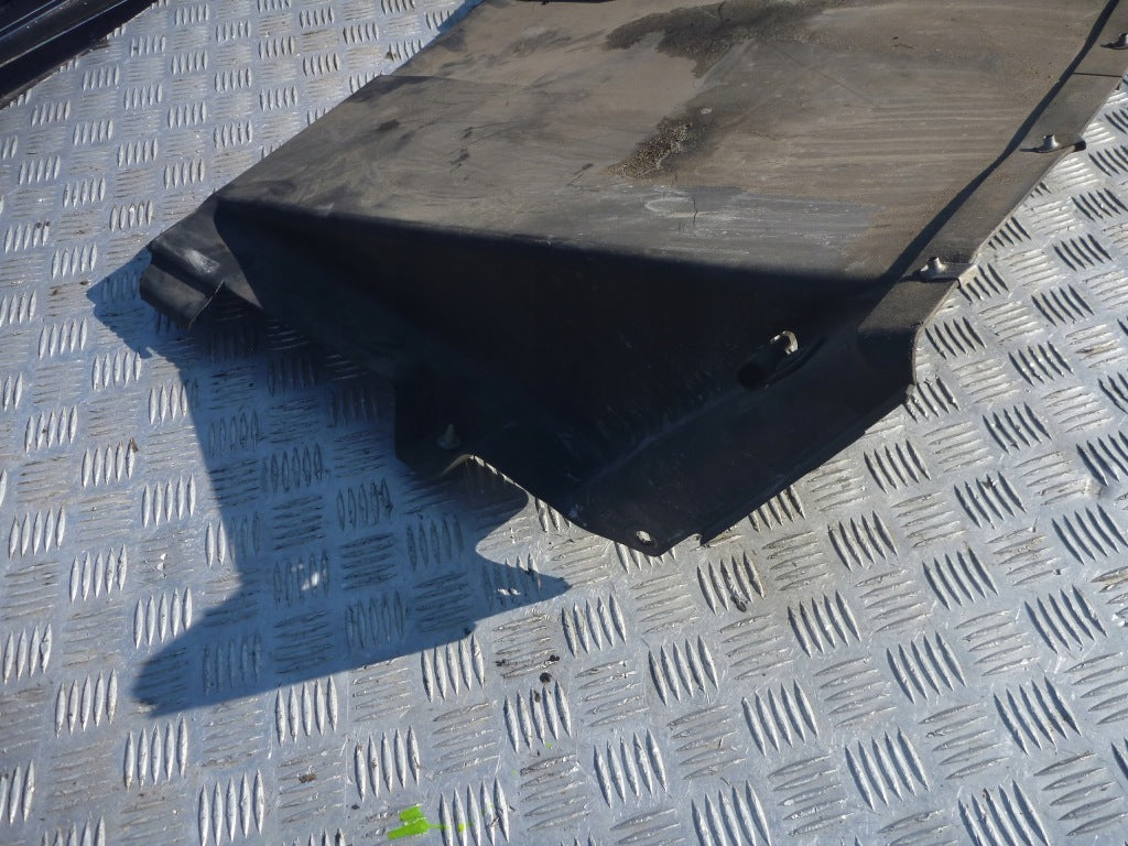 Front Radiator Housing Cover Air Guide Chevrolet Corvette C5