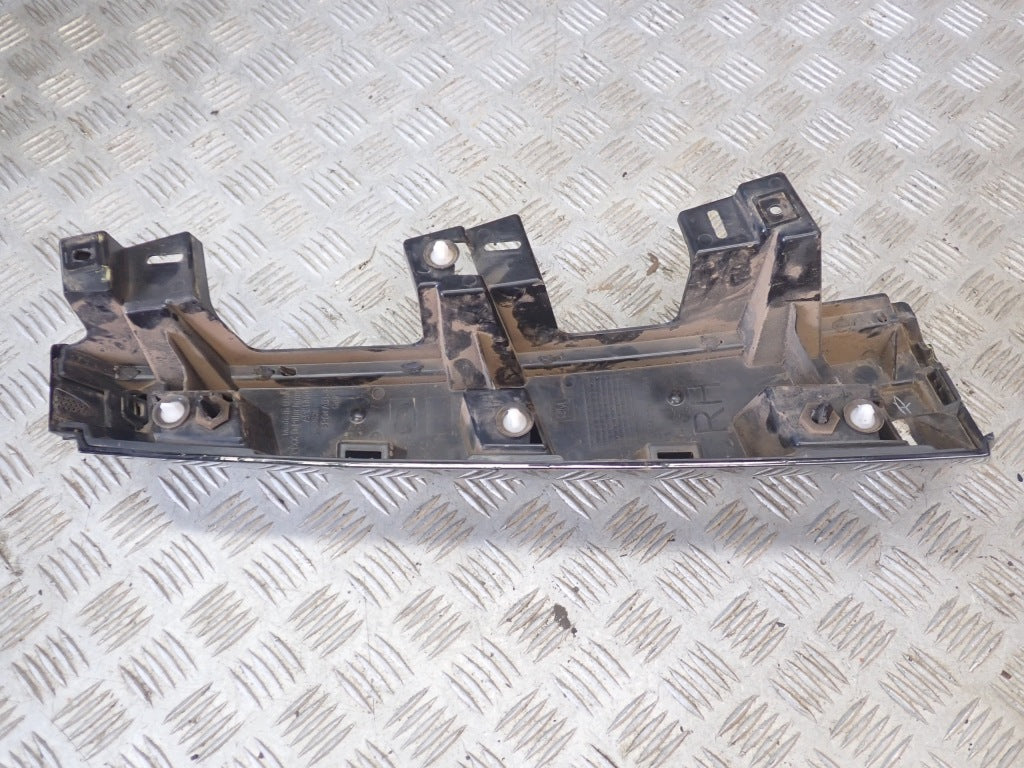 Right Rear Pillar Trim Chevrolet Tahoe Suburban Yukon21-