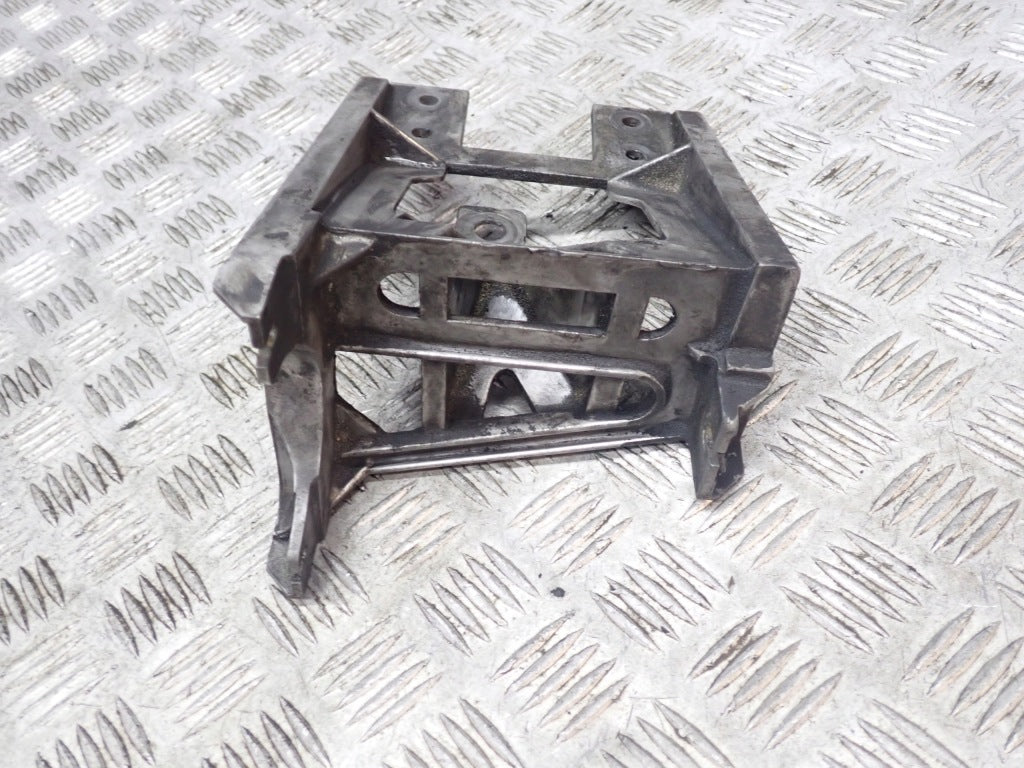 Mocowanie Wspornik Pompy ABS Chevrolet Corvette C5 1998-2000