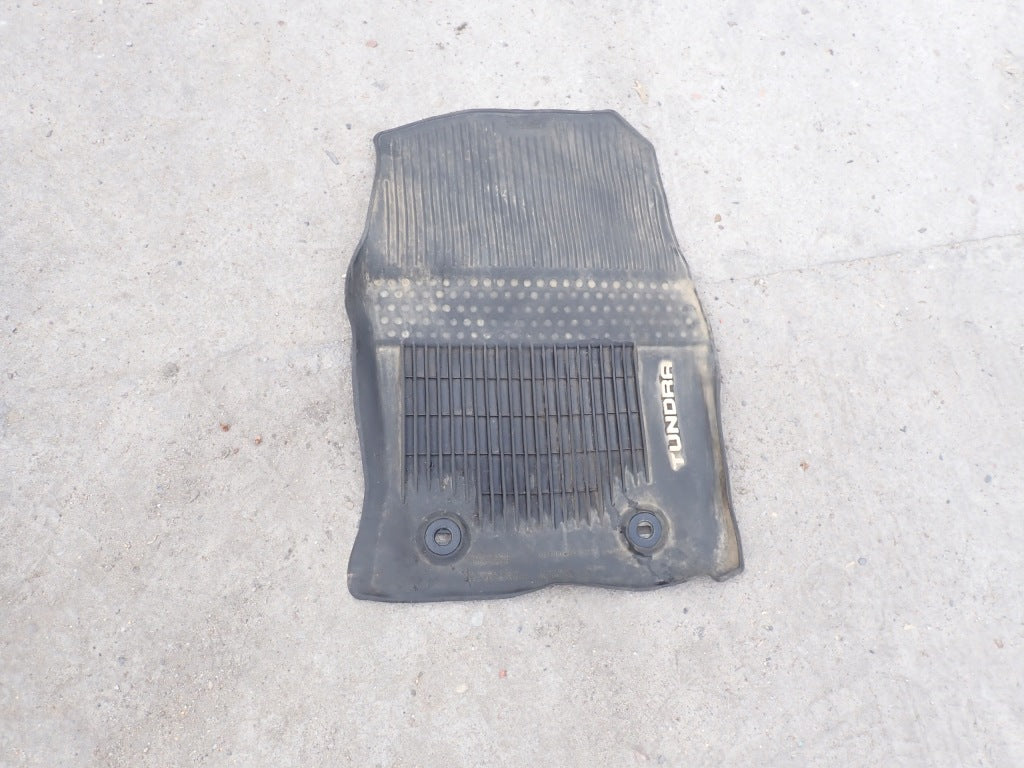 Dywaniki Gumowe Kpl. Toyota Tundra Crew Cab 3.4 3.5 2022-