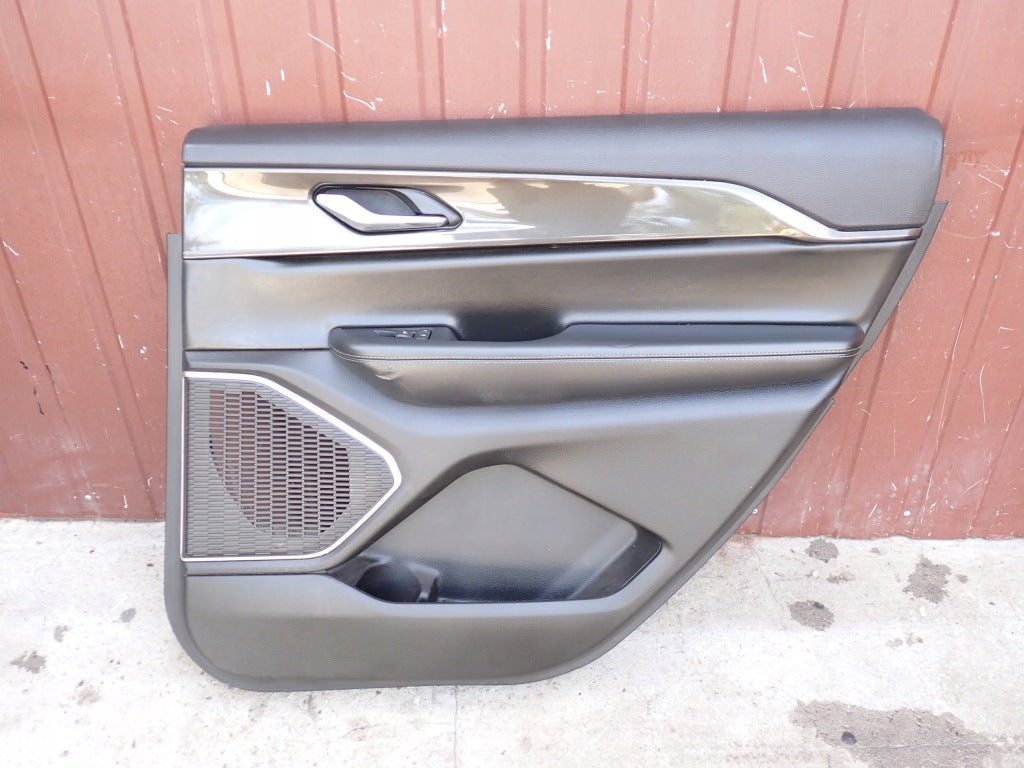 Boczek Drzwi Prawy Tylny Tył Jeep Grand Cherokee WL 3.6 4x4 21-