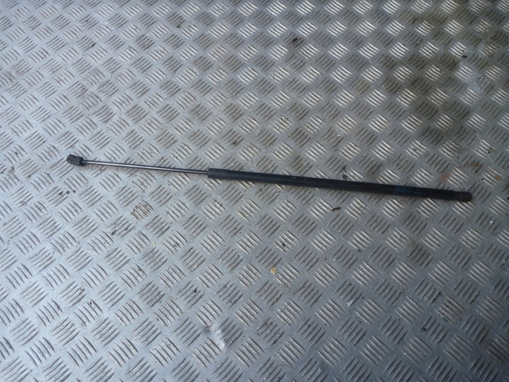 Cadillac XT5 Hood Shock Absorber Telescope