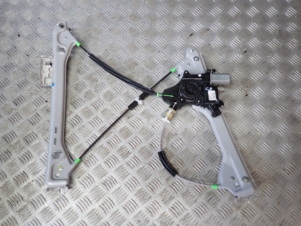 Podnośnik szyby drzwi prawej do Chevrolet Corvette C8 6.2 2020- od Autolandparts, element mechanizmu podnoszenia szyb.