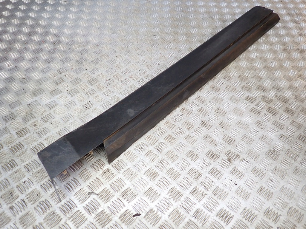 Listwa Progowa Prawa Przednia Chevrolet Tahoe Suburban 5.3 2021-