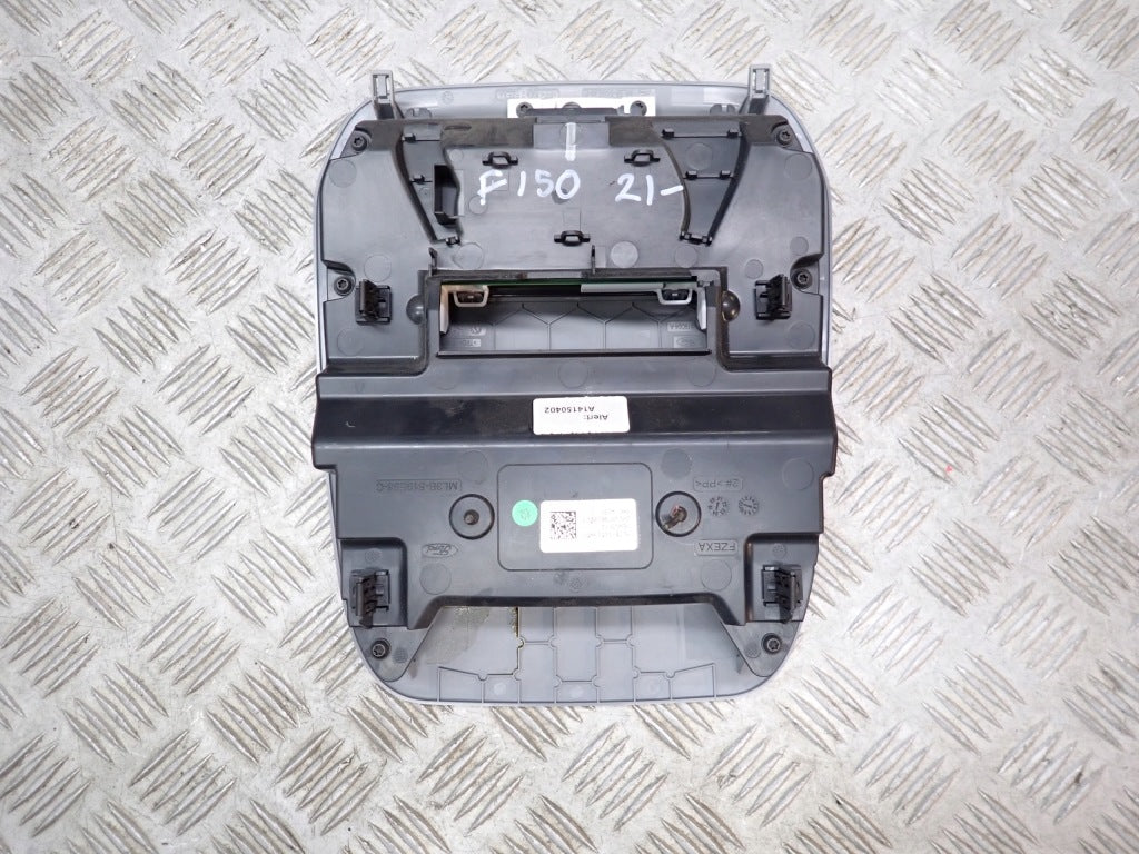 Panel podsufitki do Ford F150 Crew Cab 2021- marki Autolandparts, wewnętrzna osłona sufitu pojazdu.