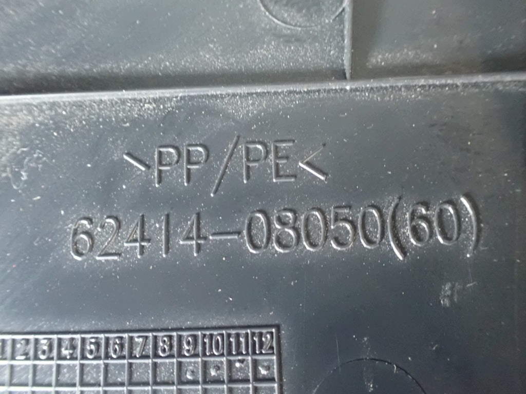 Osłona Słupka B Lewa Toyota Sienna XL40 2021