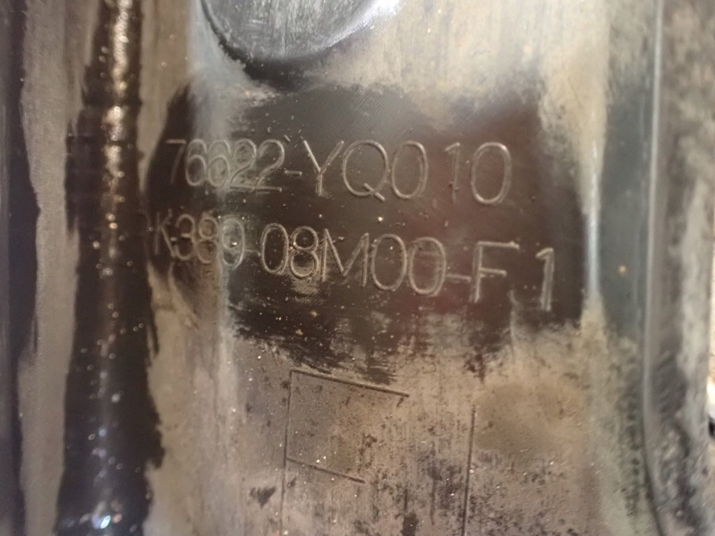 Chlapacz Lewy Przód Toyota Sienna XL40 2021