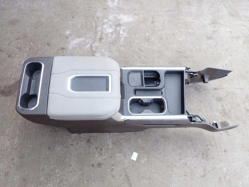 Podłokietnik Tunel Środkowy Chevrolet Silverado 2022 LIFT