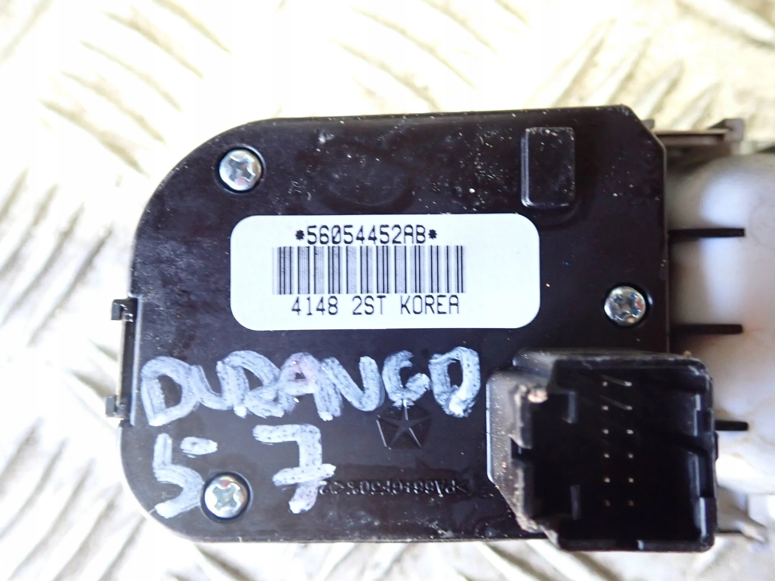 Panel Zmiany Biegów Napędów Dodge Durango 2015