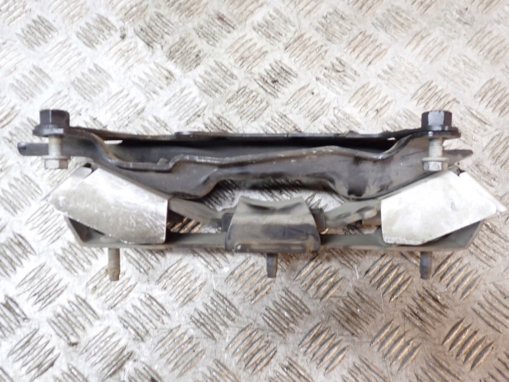 Cushion Cover Dodge RAM 5.7 4x4 2019-