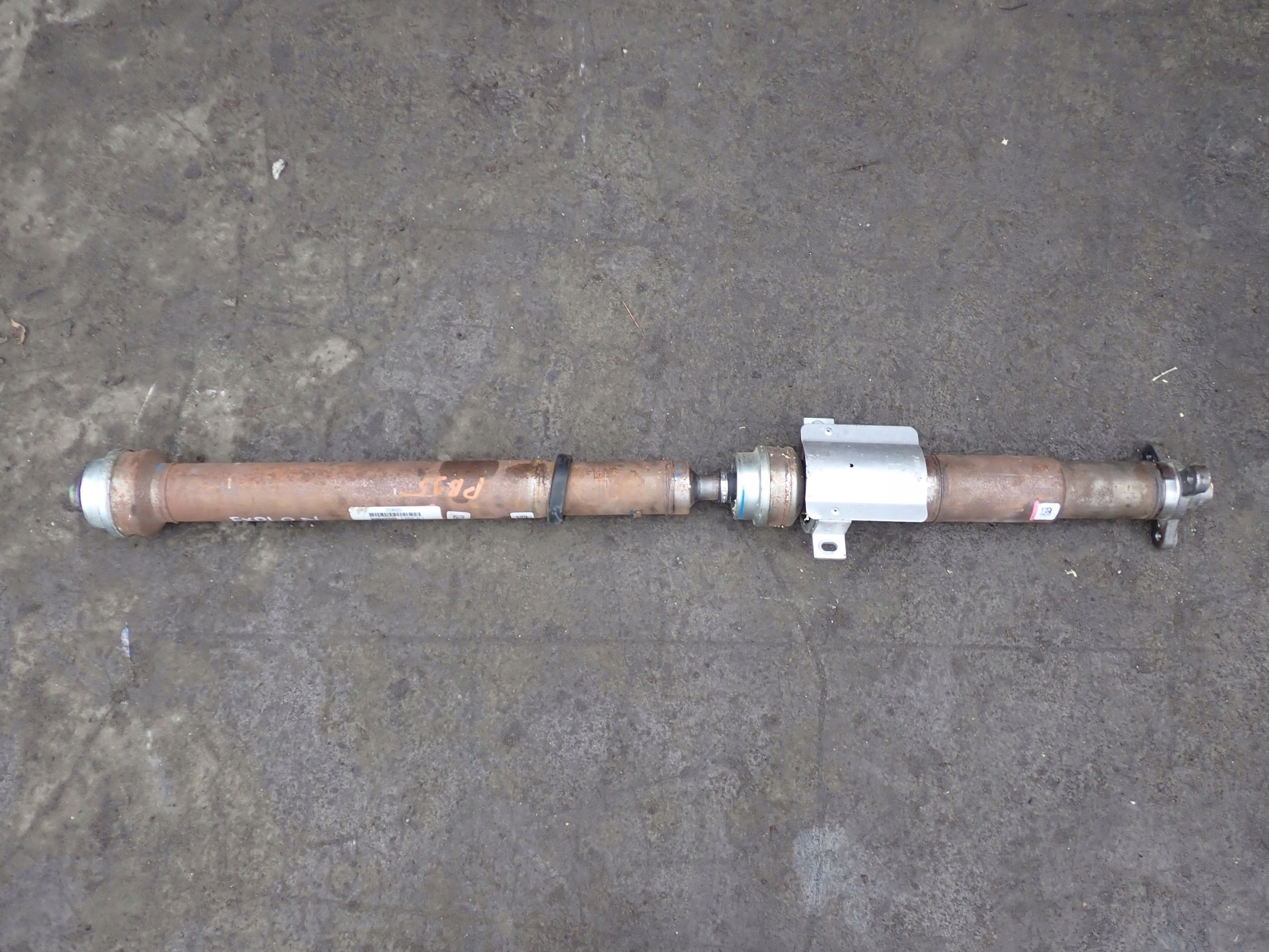 Wał Napędowy Tył Tylny Ford Explorer 3.3 Hybrid 2020-