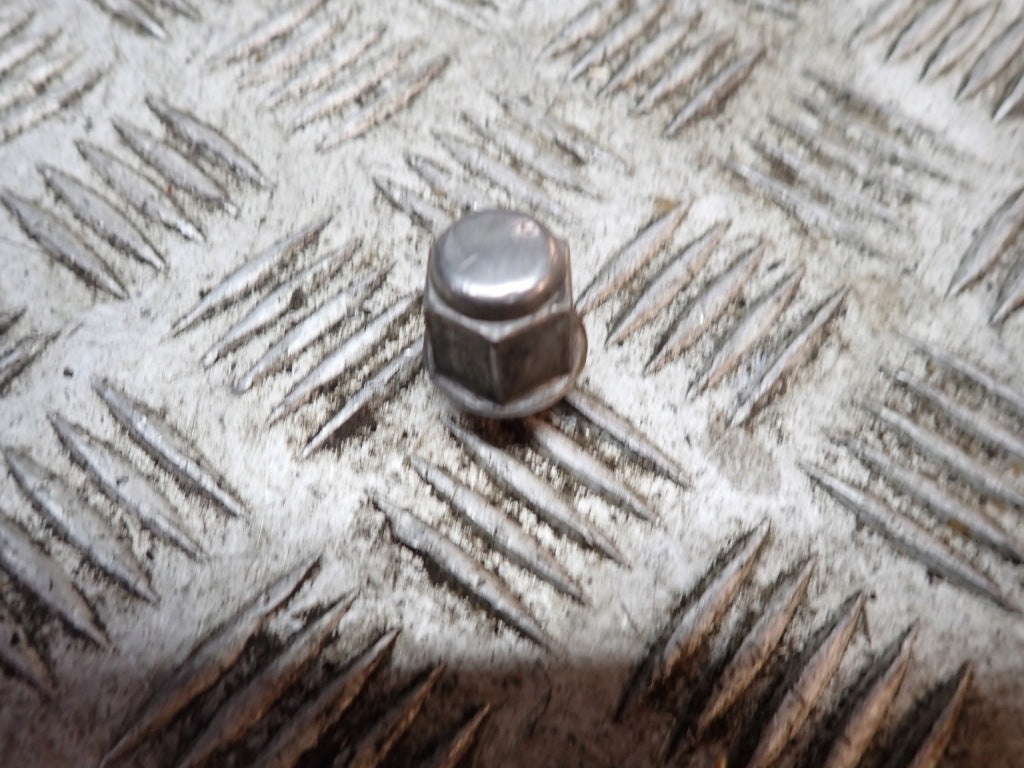 Chevrolet Corvette C5 Wheel Nut