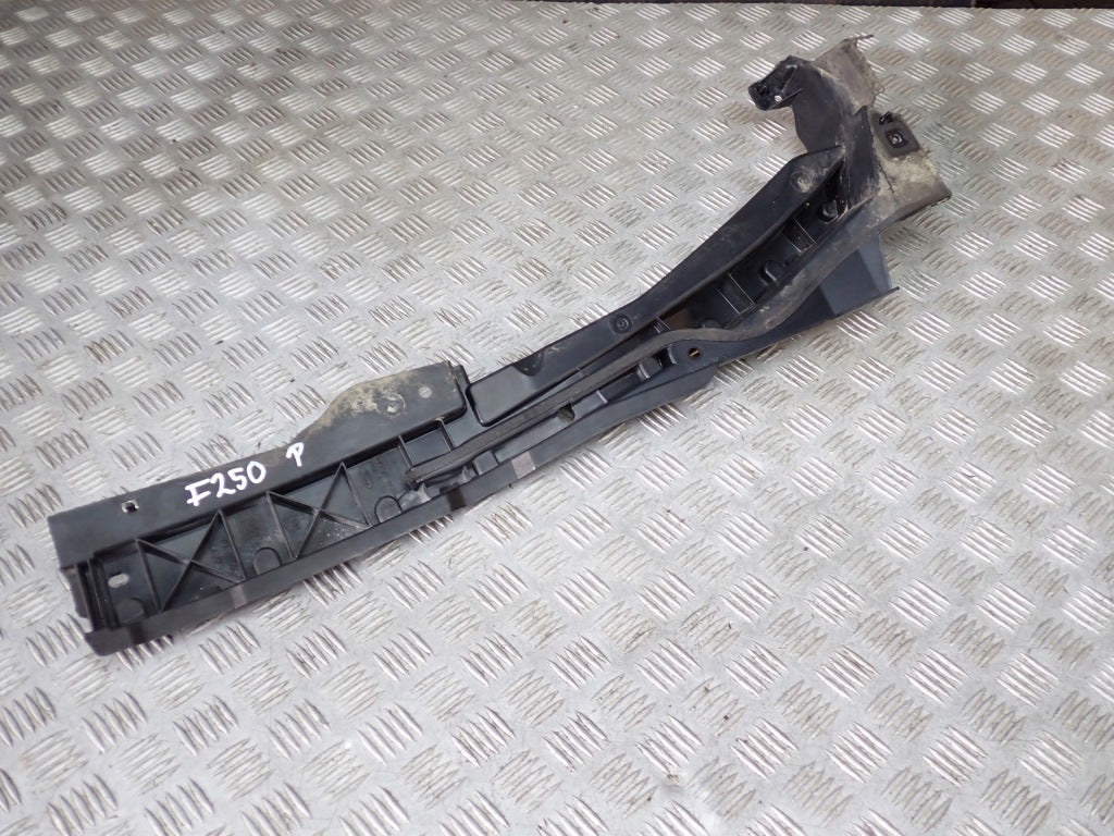 Podszybie wewnętrzna osłona do Ford F350 F250 6.2 4x4 Super Duty 2021, czarna, montaż w kabinie samochodu.