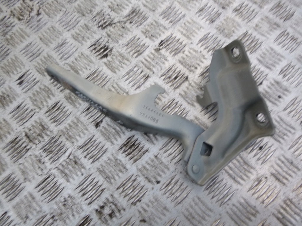 2010 Cadillac SRX Hood Hinge