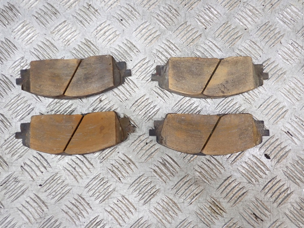 Front Brake Pads Set Kia Carnival LX KA4 3.5 2020-