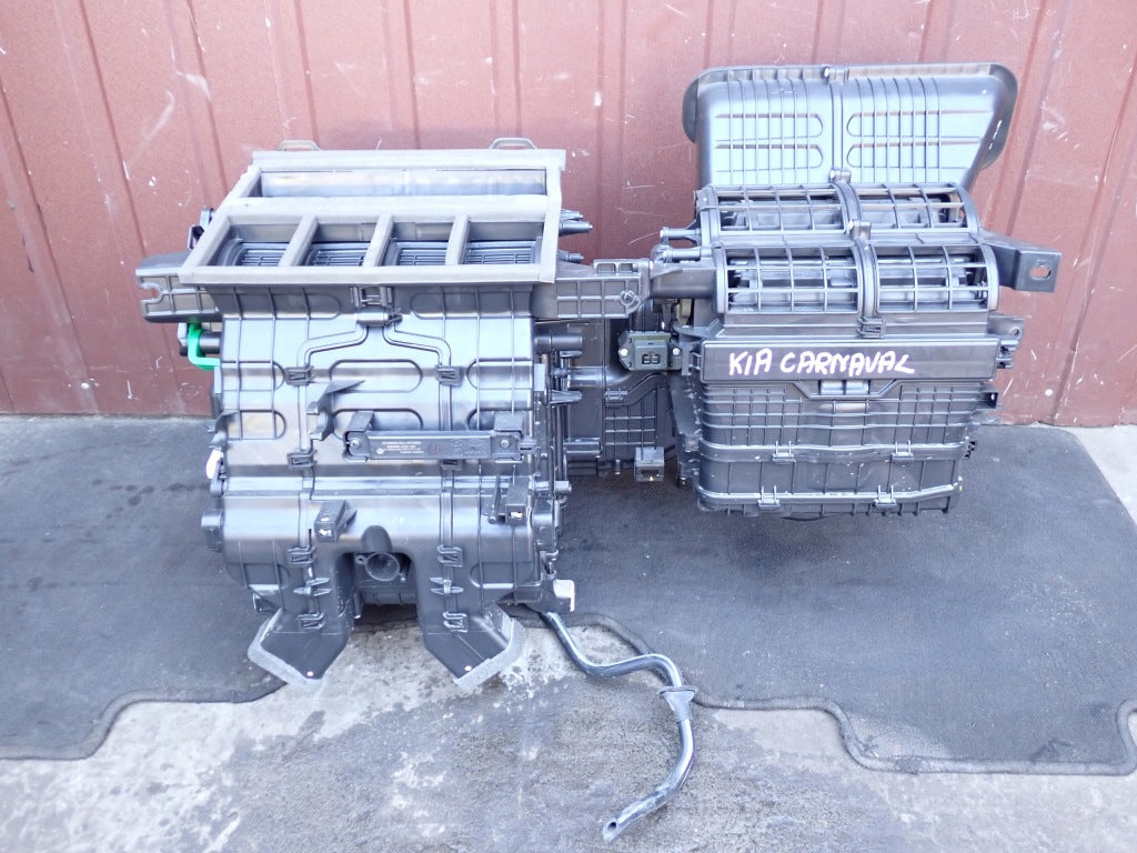 Nagrzewnica Powietrza Kia Carnival 3.5 2024