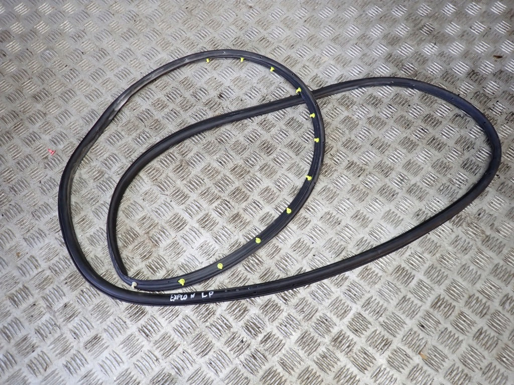 Uszczelka Drzwi Ford Explorer 20-